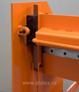 Фото 20 - Гильотина ножная STALEX Q01-1.2x2500B.