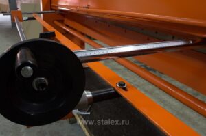 Фото 5 - Гильотина ручная STALEX Q01-1,5х1500.