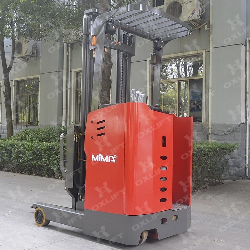 Фото 38 - Ричтраки с кабиной стоя MF15-35 OXLIFT.