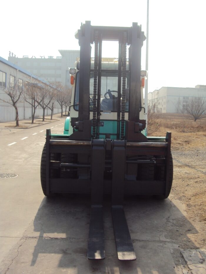 Фото 5 - Вилочный погрузчик Dalian CPCD100RD.
